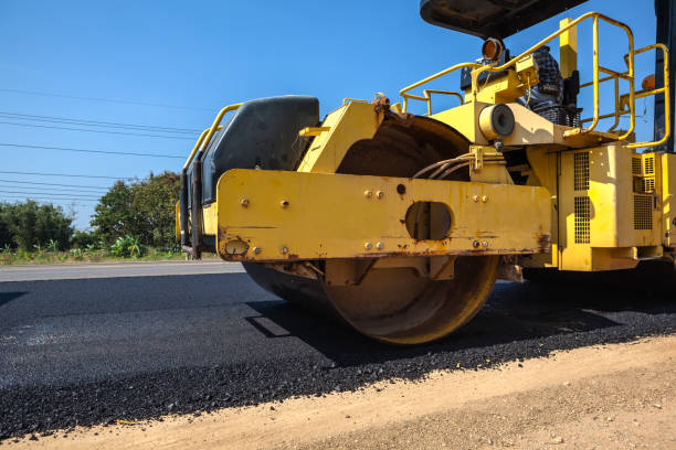 Best Driveway Grading and Leveling  in Edgerton, KS